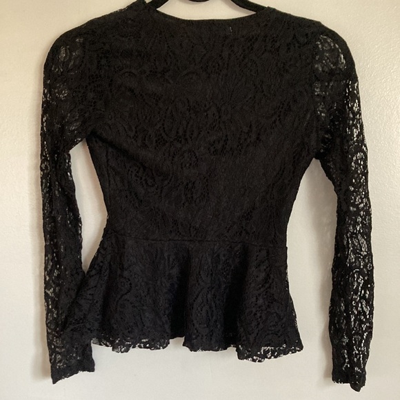 💕CHARLOTTE RUSSE TOP💕 - Picture 7 of 8